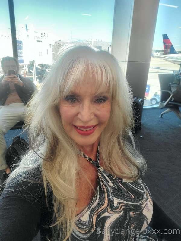 I'm now in GA  waiting on next flight  to LA.. I'll send upd..