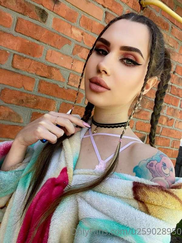So , ready to know me?😈
DM me ♥️