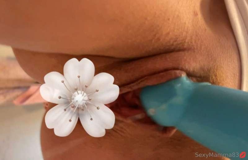 I made a mess 😜💦 tip $10 to get the whole video 🔥😈💦