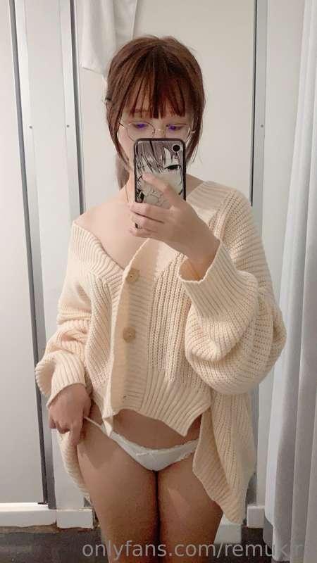 Ohayo~💕
มอนิ่งค่ะ ริมุชอบตื่นตอน 11 โมงตลอดเลย