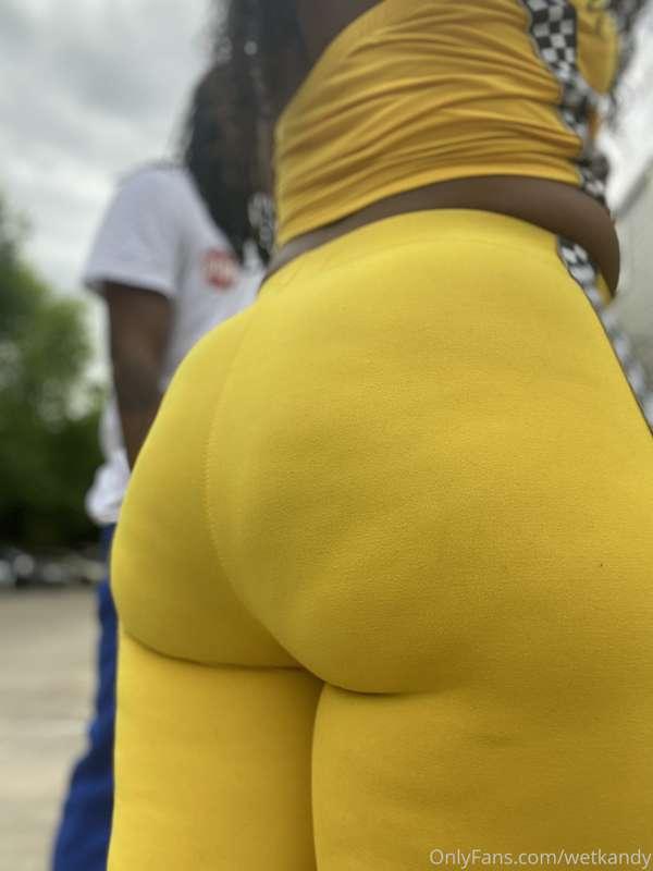 You like me in yellow