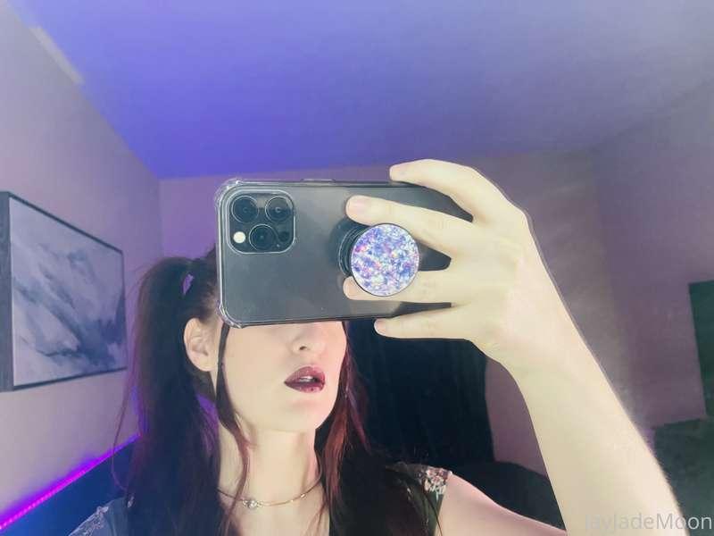 This Friday’s full face video is so fucking hot; pigtails an..