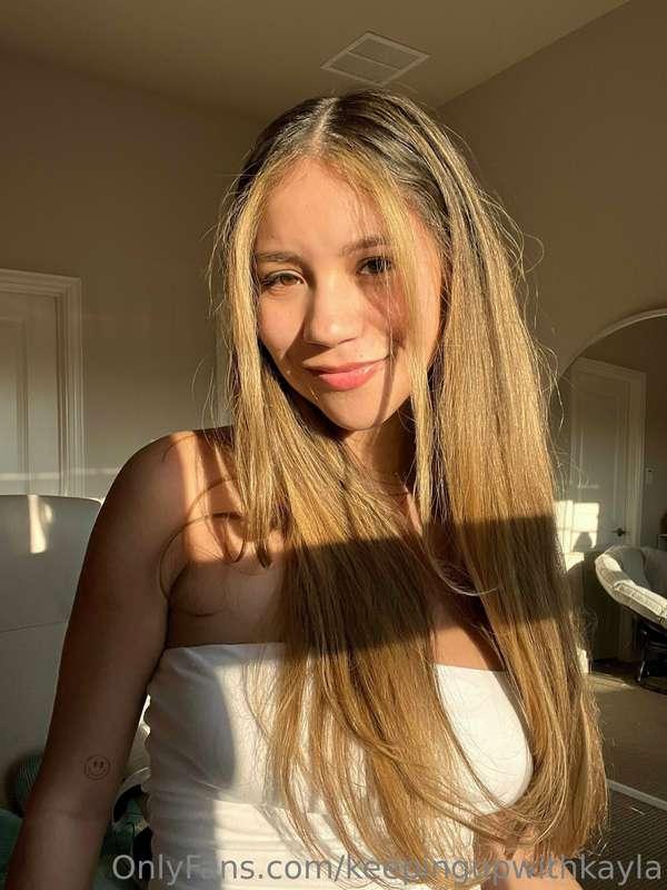 This tube won't drop on its own 🙄 Send me a DM 😏