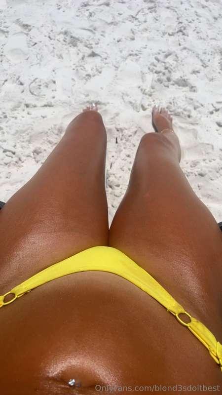 I miss being this tan😢