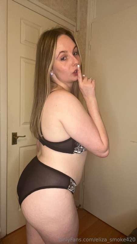 I promise we can keep this all secret, our naughty little se..