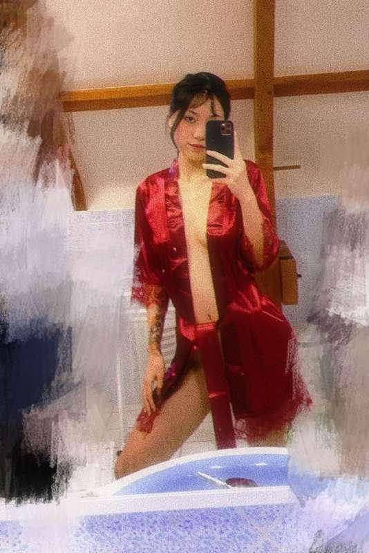 juneliu image #1