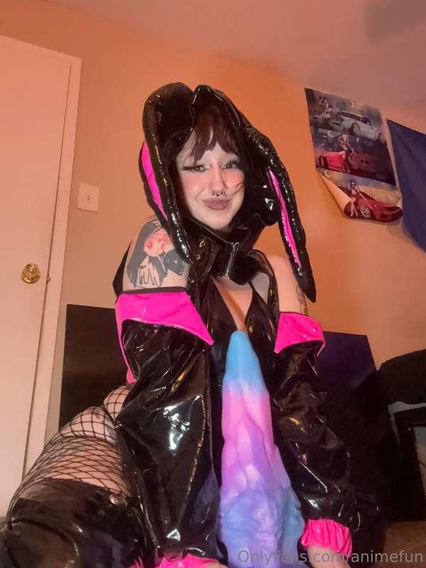 Good girls get pats. Bad bunnies get pounded.Your choice whe..