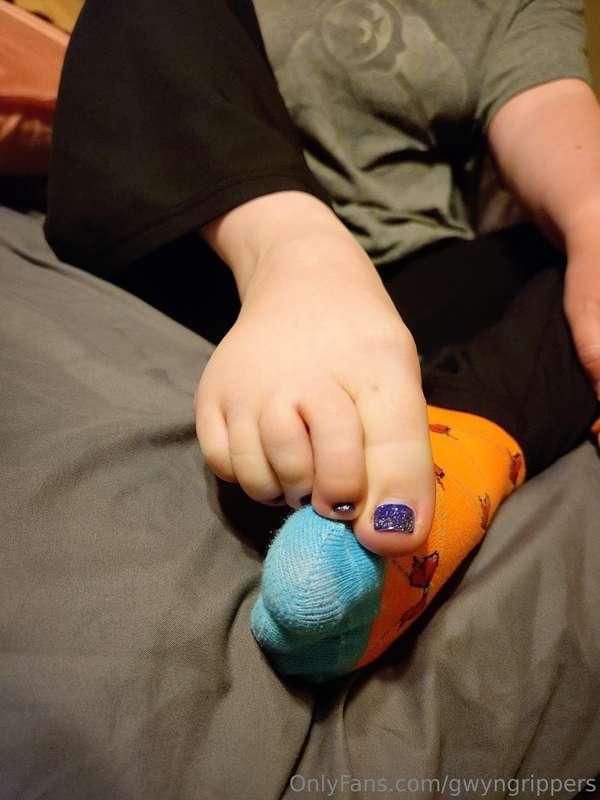 Isn't there just something LOVELY about a sweaty foot right ..