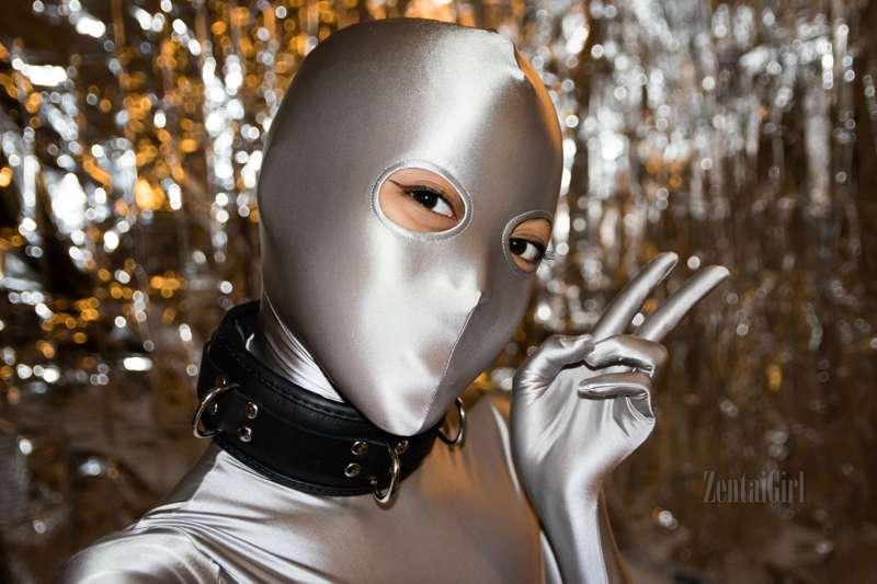 Beauty's in the eyes~

Major throwback from an unreleased se..