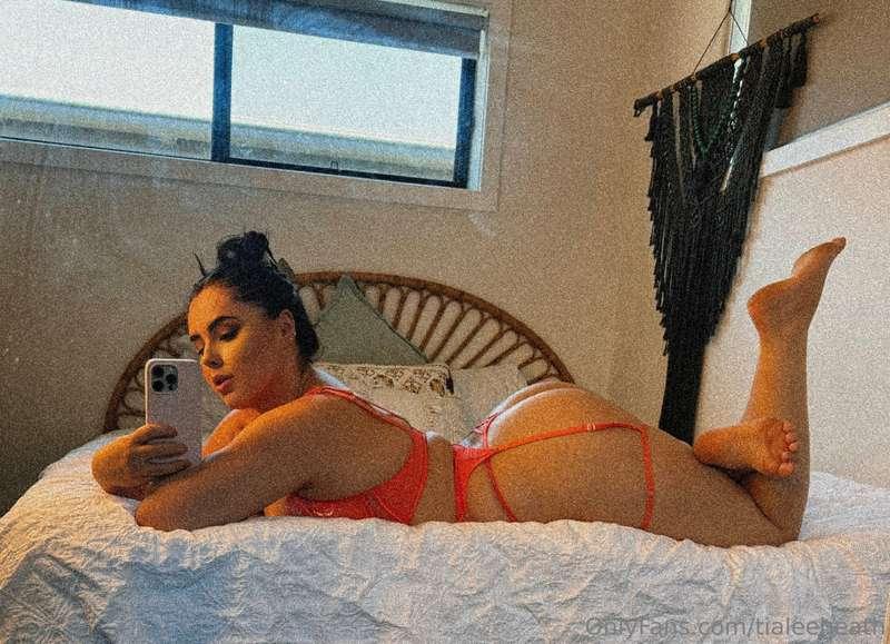 i know how to keep you on edge😈
