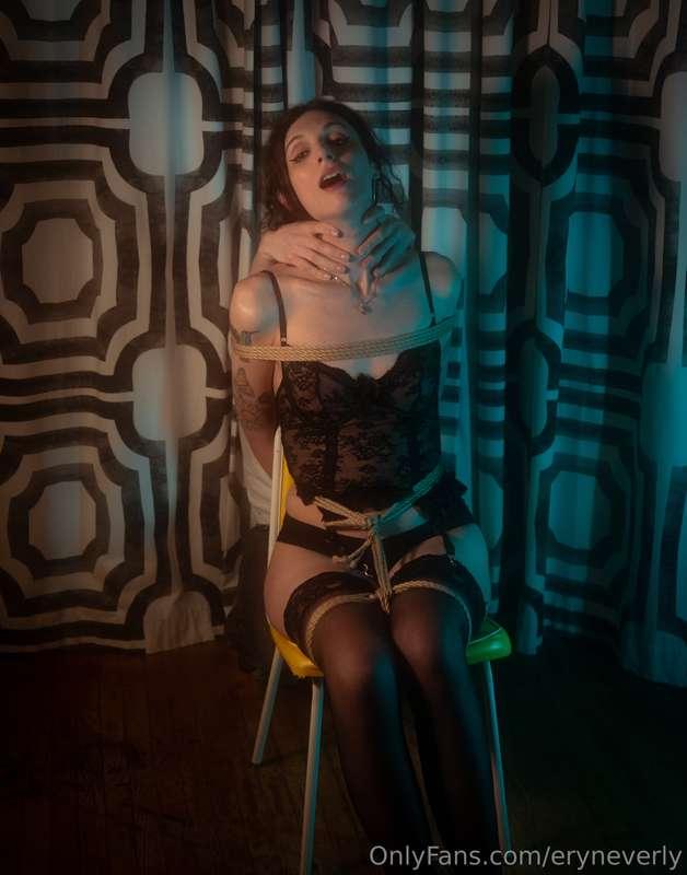 Here's some beautiful bondage photos I'm sure you'll appreci..