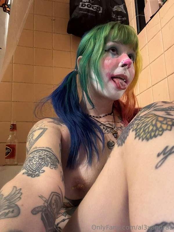 clownin around :p