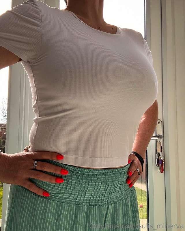 Don’t have a bonus pic today so it’s just the same one I pos..