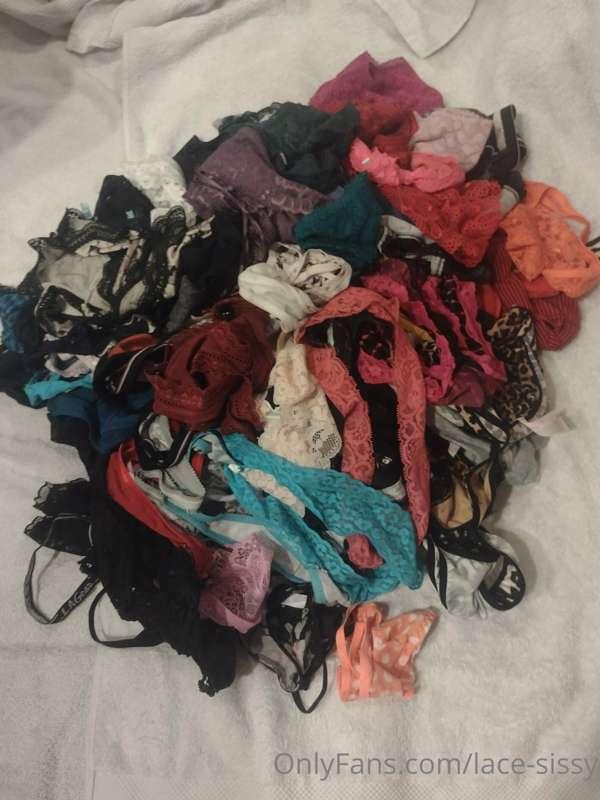 Wow 🤭 my girl clothes has grown like crazy! I started with 5..