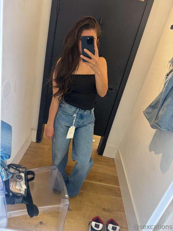 A little dressing room fun this weekend! I’m trying to find ..