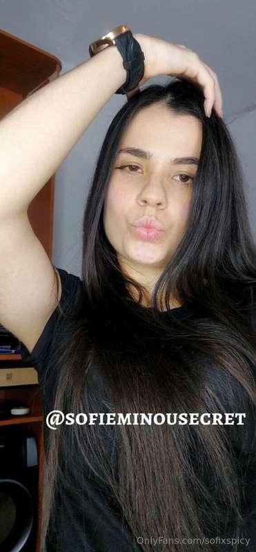 😍 @sofieminousecret  👈This playful girl @sofieminousecret  👈..