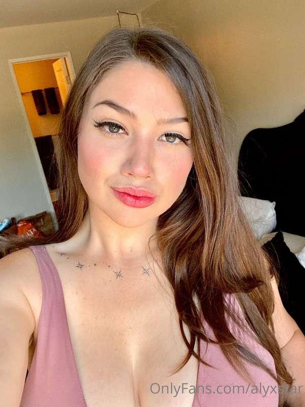 eye contact 👌🏻