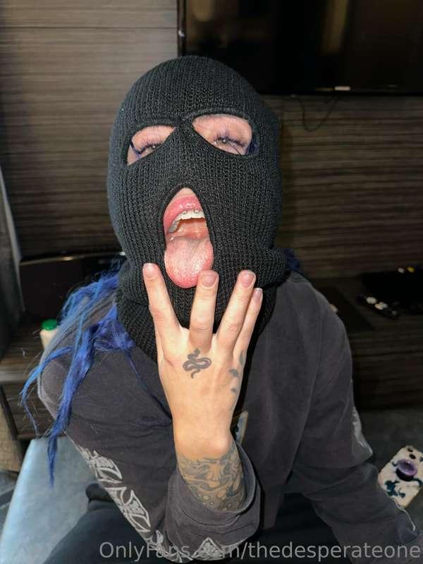 Ski mask facefuck 😘