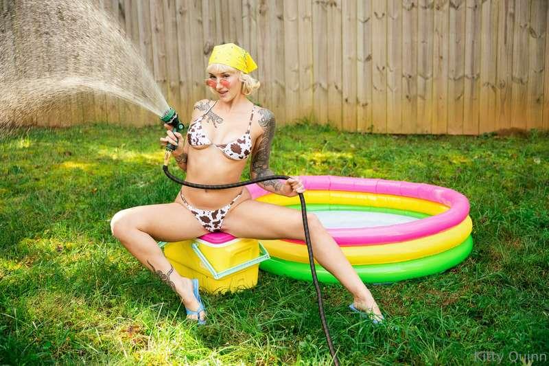 Summer's not over yet baby, get me ***wet?*** 💦