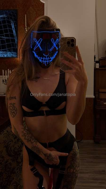 Happy Halloween 👻❤️‍🔥🖤