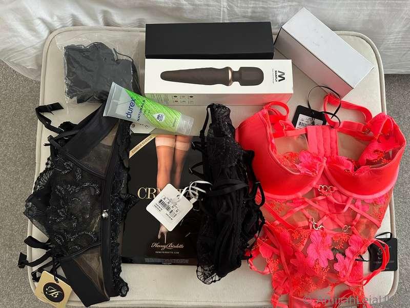 Tonight’s live show… UNBOXING & TRYING OUT 4 BRAND NEW TOYS ..