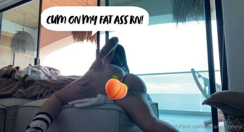 Twerking my slutty fat ass for your cock! 🤤