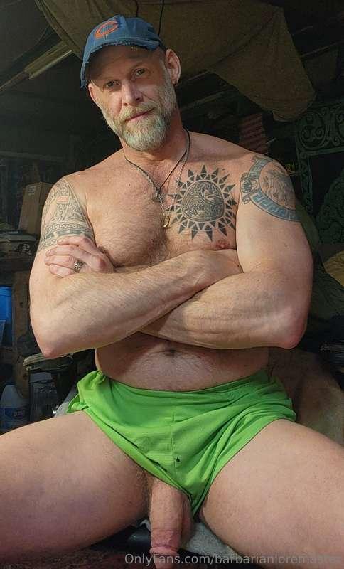 It's time for the green shorts, y'all