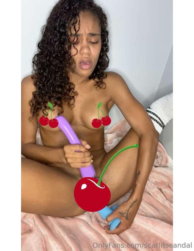 wanna taste some cherries? 🍒