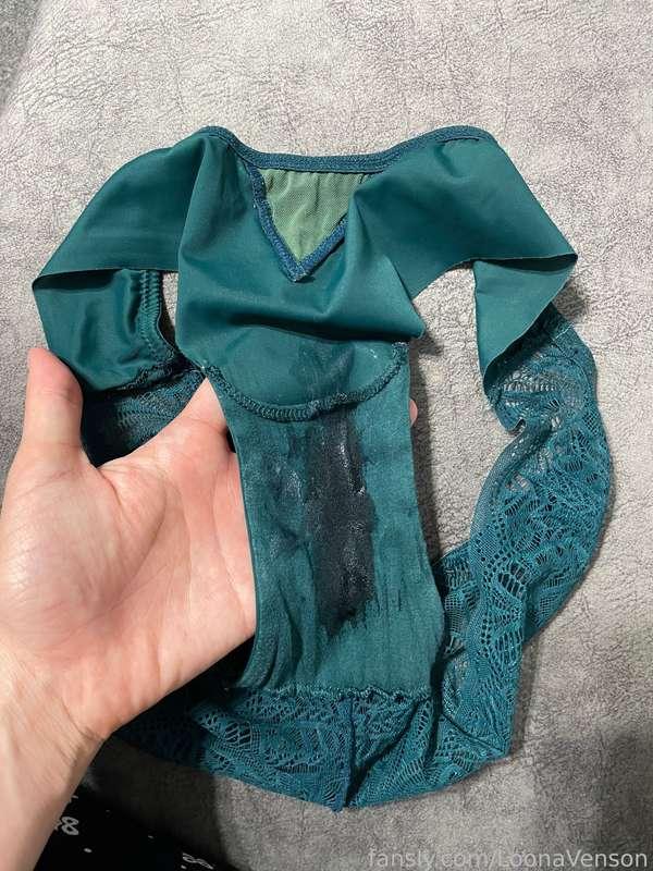Do you like wet panties?

#fyp #horny #wetpanties #cumwithme #hotwife 