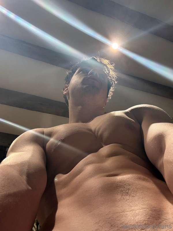 Hi 