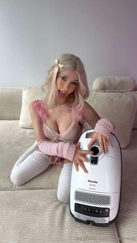 uhmmm need some help? 😏