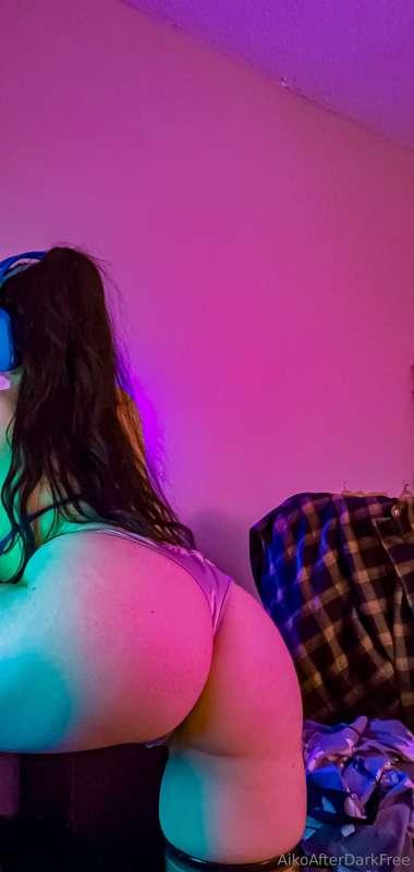 So close to Christmas are you treating yourself this year ;)..