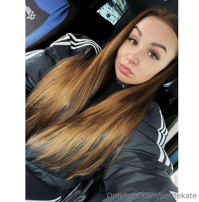 ## 👉FREE @bustylola HUGE NATURAL BOOBS🍉🍉
Hi, I am Lola - you..