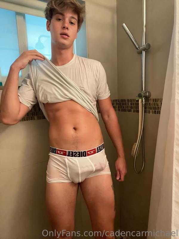 Come get wet with me 😝