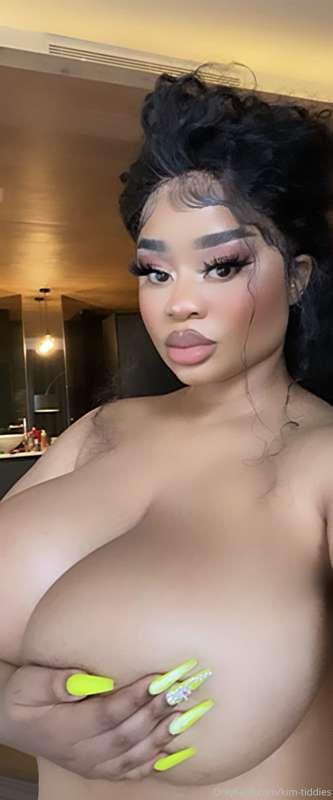 What look turns you on? What do you prefer? Select one optio..