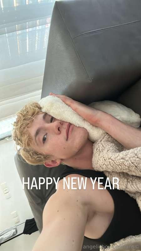we love a good start 2025 a cum video for my loyal subs (-;