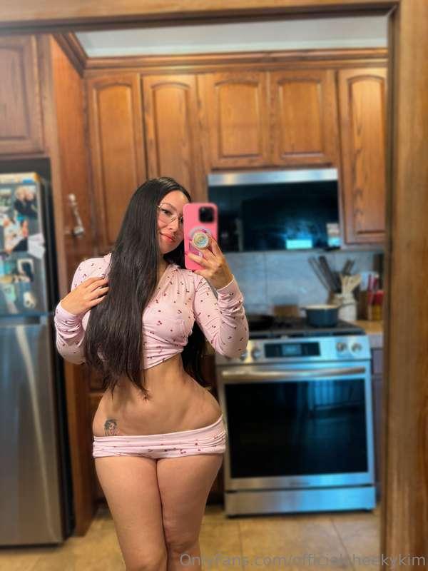 Can you guess what I was thinking here? 😈😈