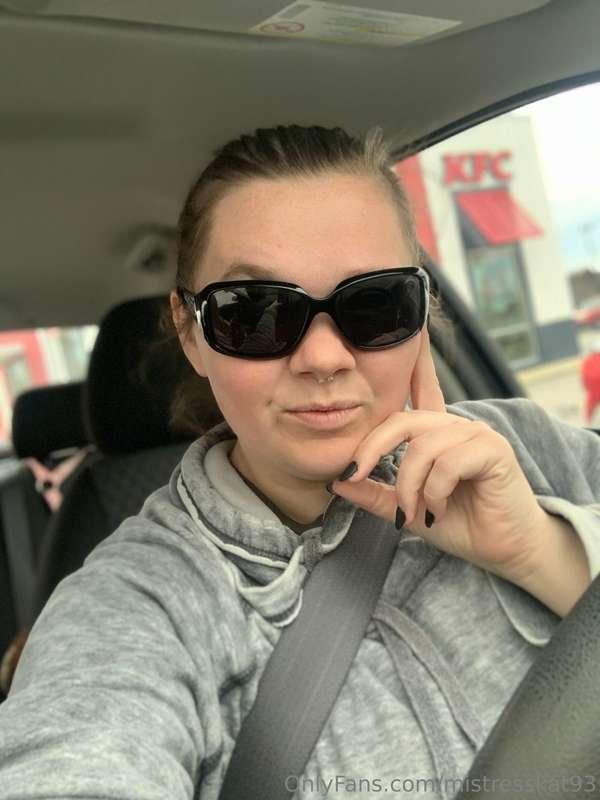 No nails