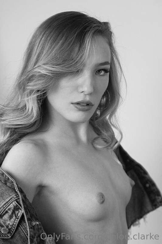 Never seen photos of me when I was 19🖤