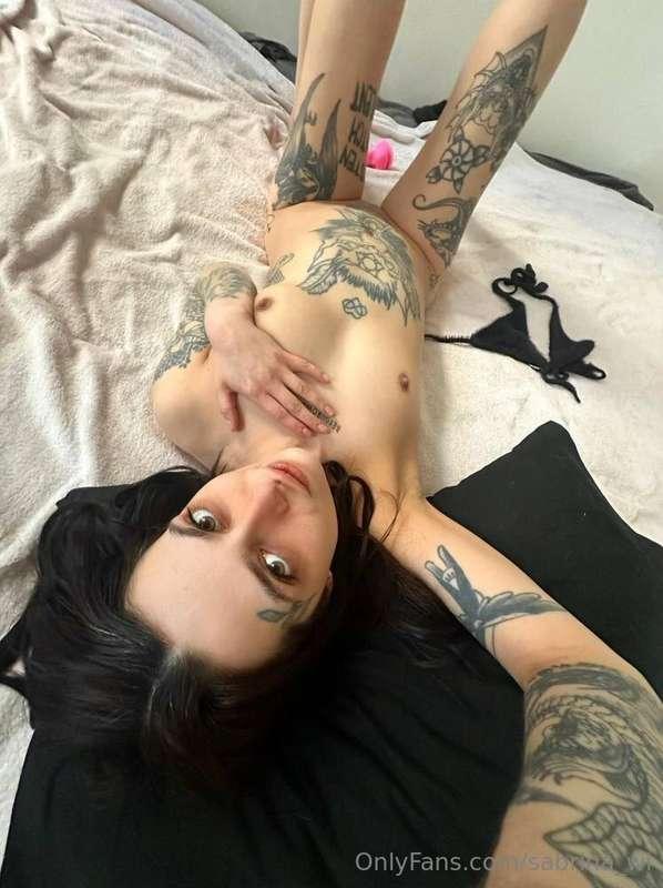 🍓DON'T MISS @weird_bunny THIS HOT PUSSY😻 😋Follow @weird_bunn..