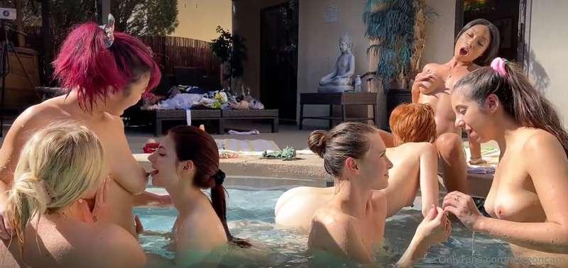I wish every spring break was this good 👅 Catch this video i..