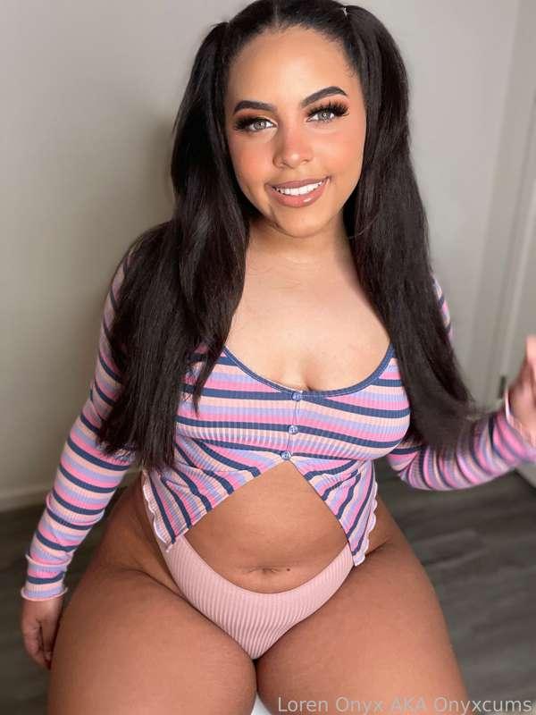 don't bite your lip...
i wanna do that 😉

✎ #nerdy #ebony #cute #pokemon #exotic #bigass #gamer #reader #brunette #fyp 