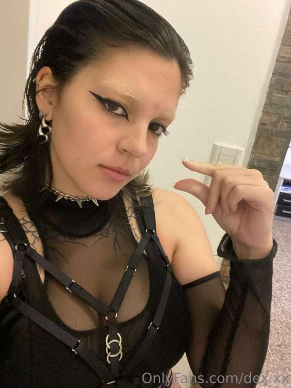 have u ever been laughed by someone with so much style? I do..