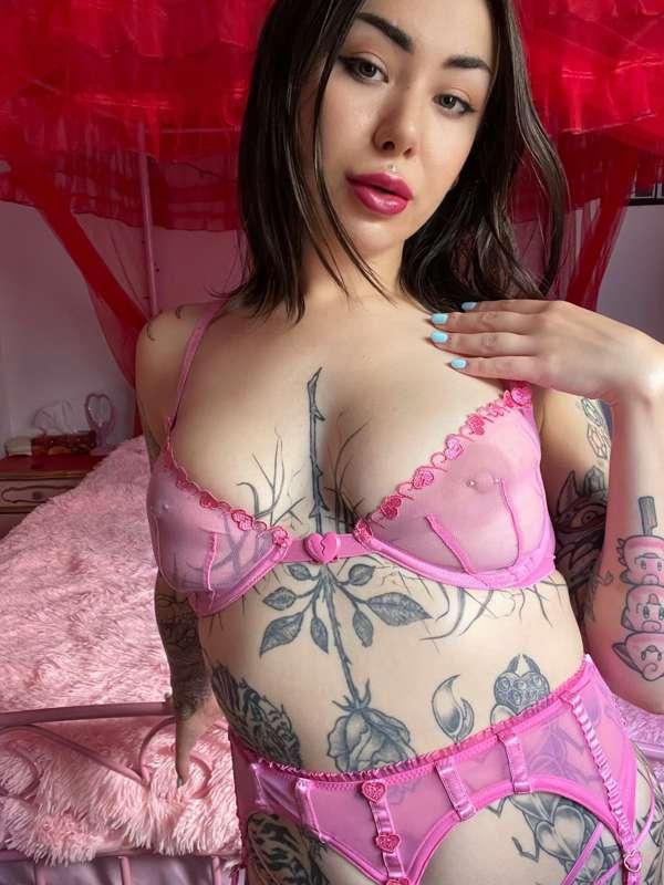 See through lingerie, I can’t keep anything from you 💋