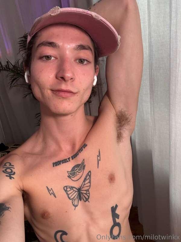 Wanna lick them?👅