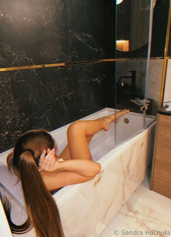 🛁🥂