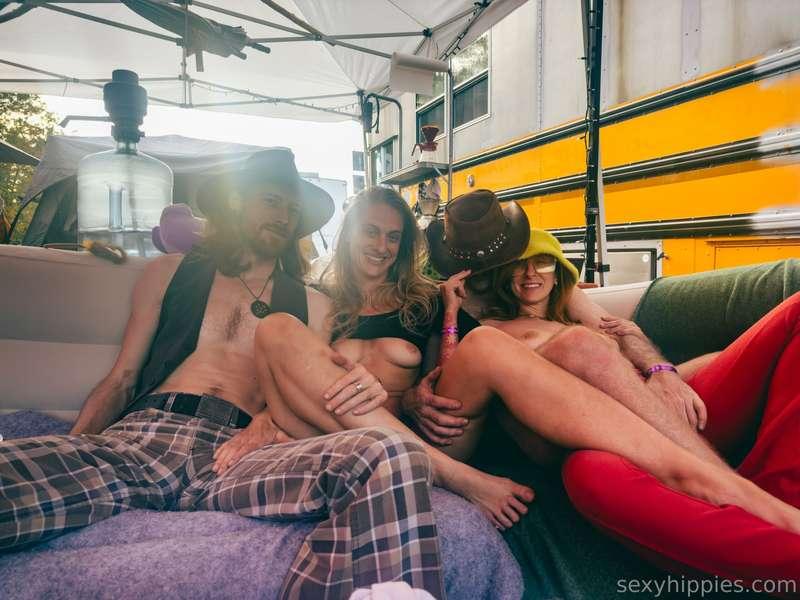 We had so much camping fun with @sexyhippiejason, @zoebyther..