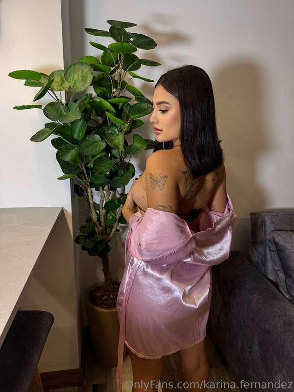 Just bein’ your fav lil fantasy 😘💭