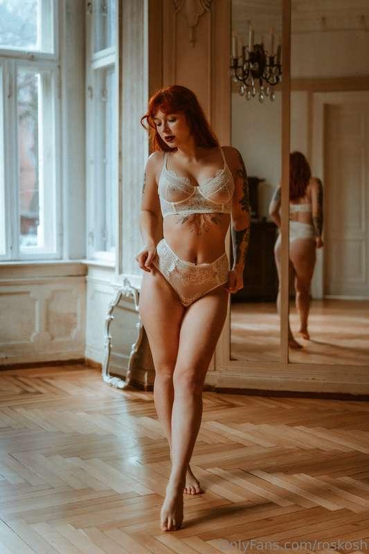 White lace, no innocence.I may look soft… but don’t be foole..