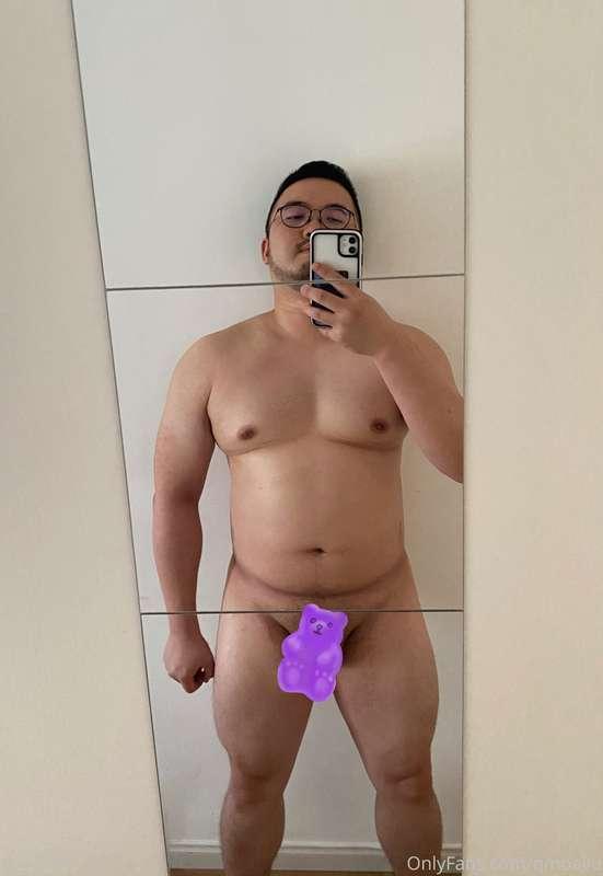 Gummy bear is here. Message me for the uncensored version 😋😋..
